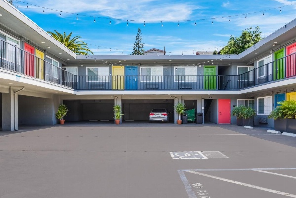 Signature Inn Oakland image 2